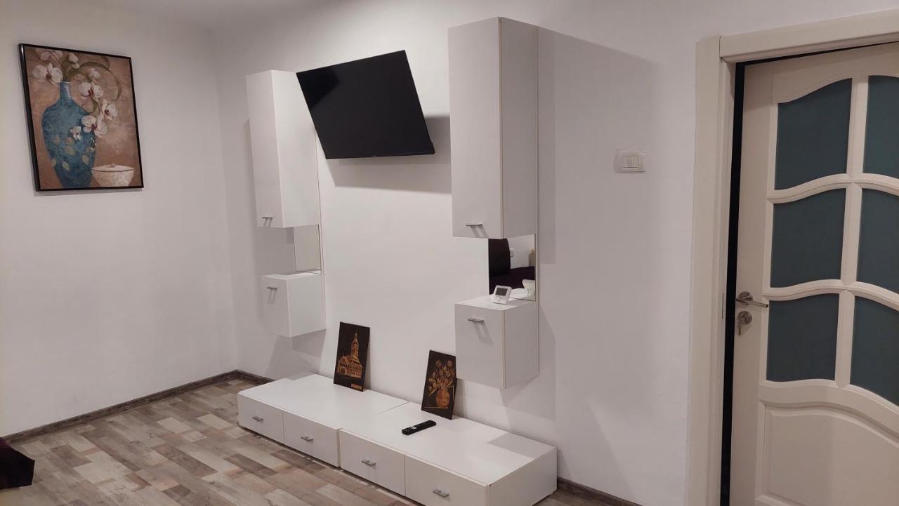 Apartamento Apartament Diaconu Coresi Braşov Exterior foto