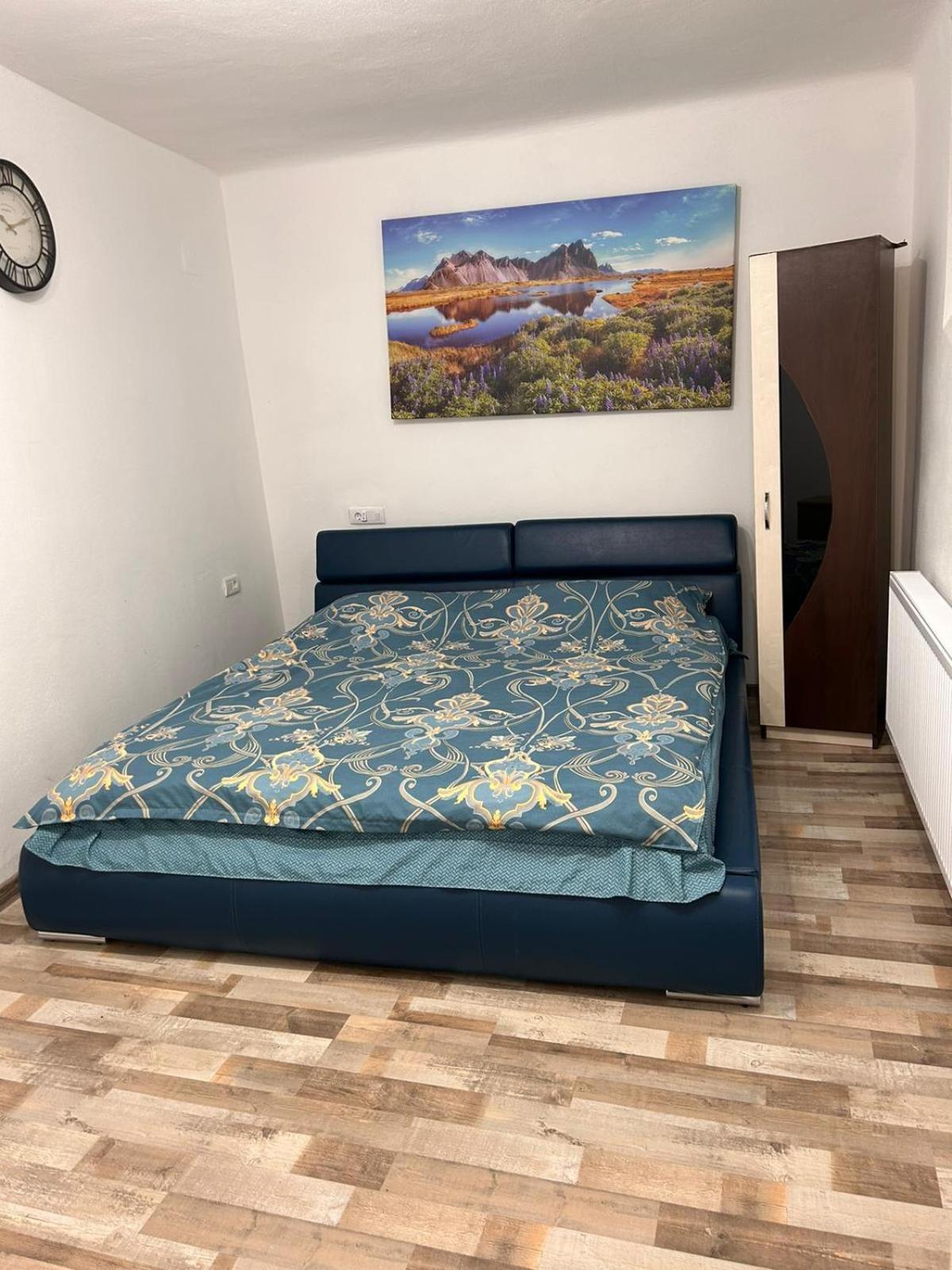Apartamento Apartament Diaconu Coresi Braşov Exterior foto