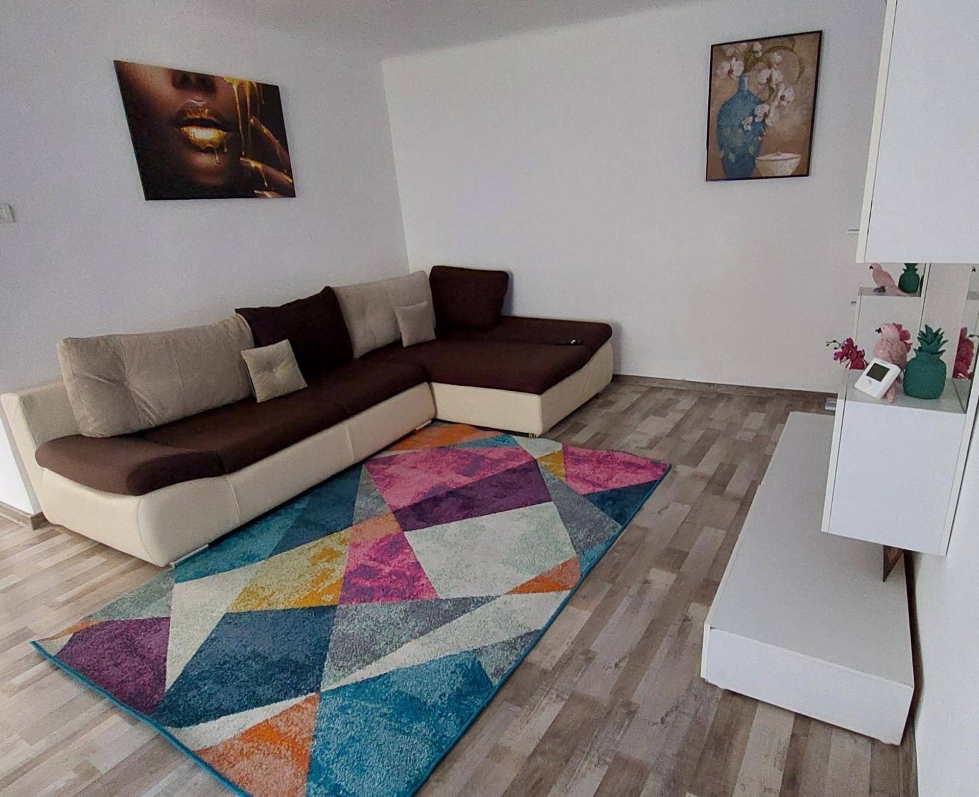 Apartamento Apartament Diaconu Coresi Braşov Exterior foto